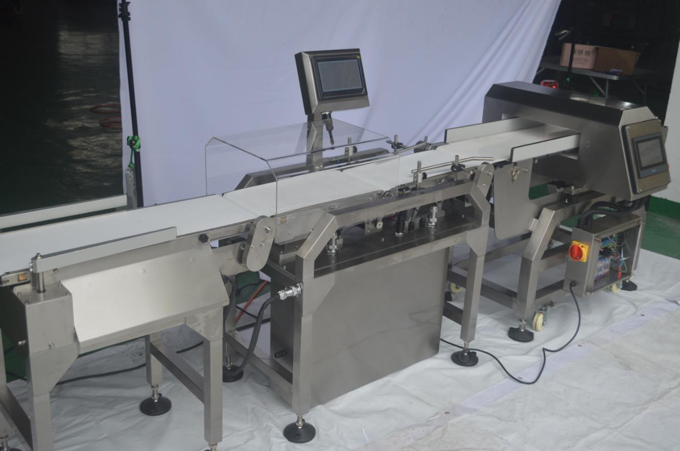 Image of the Iris Checkweigher metal detector combination unit